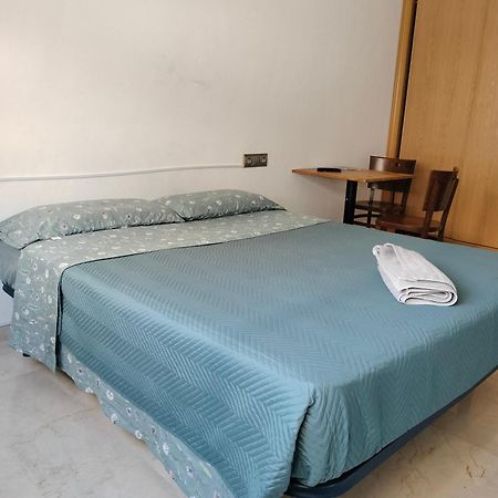 דירות אליקאנטה Holiday Centre Deluxe מראה חיצוני תמונה