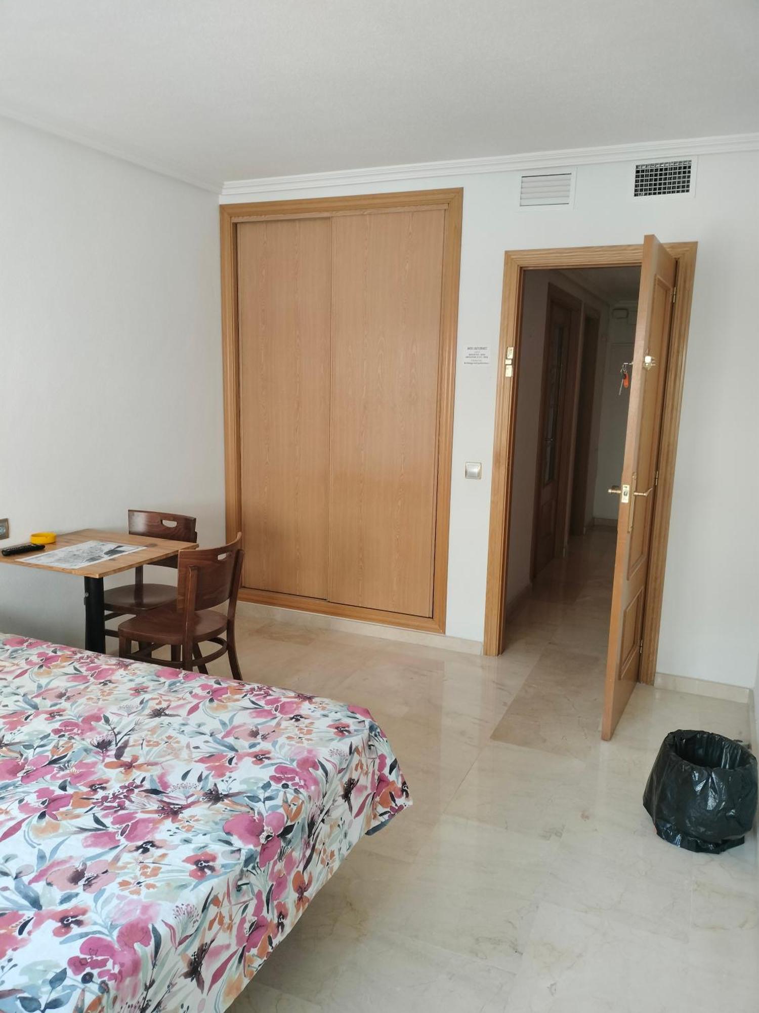 דירות אליקאנטה Holiday Centre Deluxe מראה חיצוני תמונה