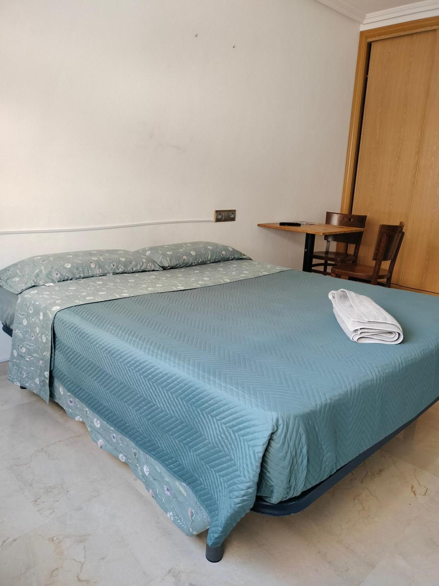 דירות אליקאנטה Holiday Centre Deluxe מראה חיצוני תמונה